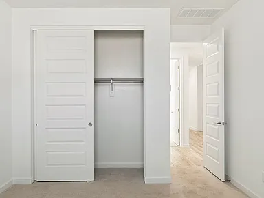 4 房 亞利桑那, 皮奧里亞獨棟住宅出售 | US$ 679 600 | 59 坪 slide 3