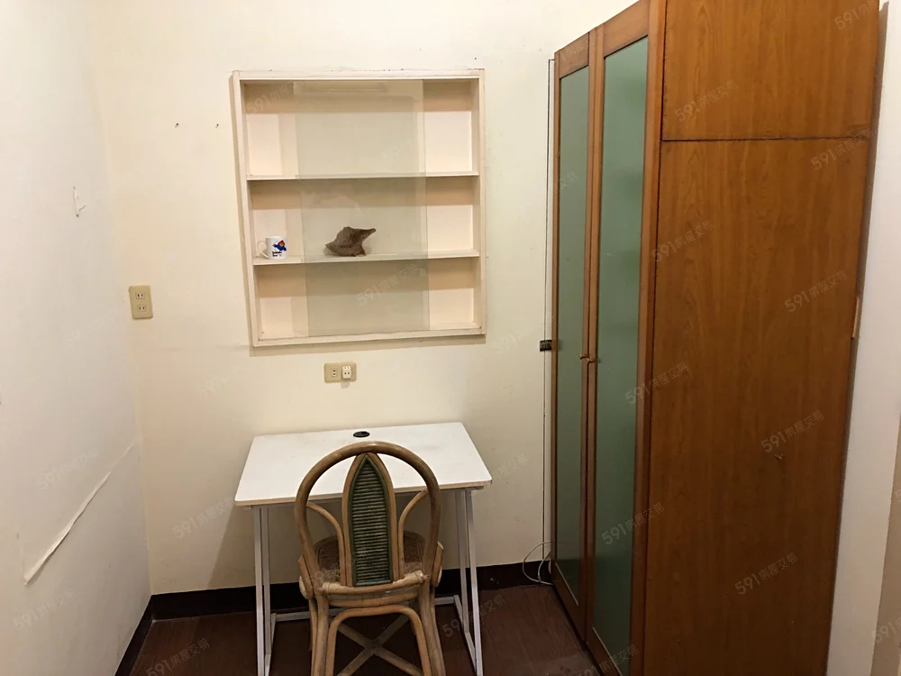 Room for rent in Daan District, Taipei City | NT$ 15 800 | 8 ping slide 3