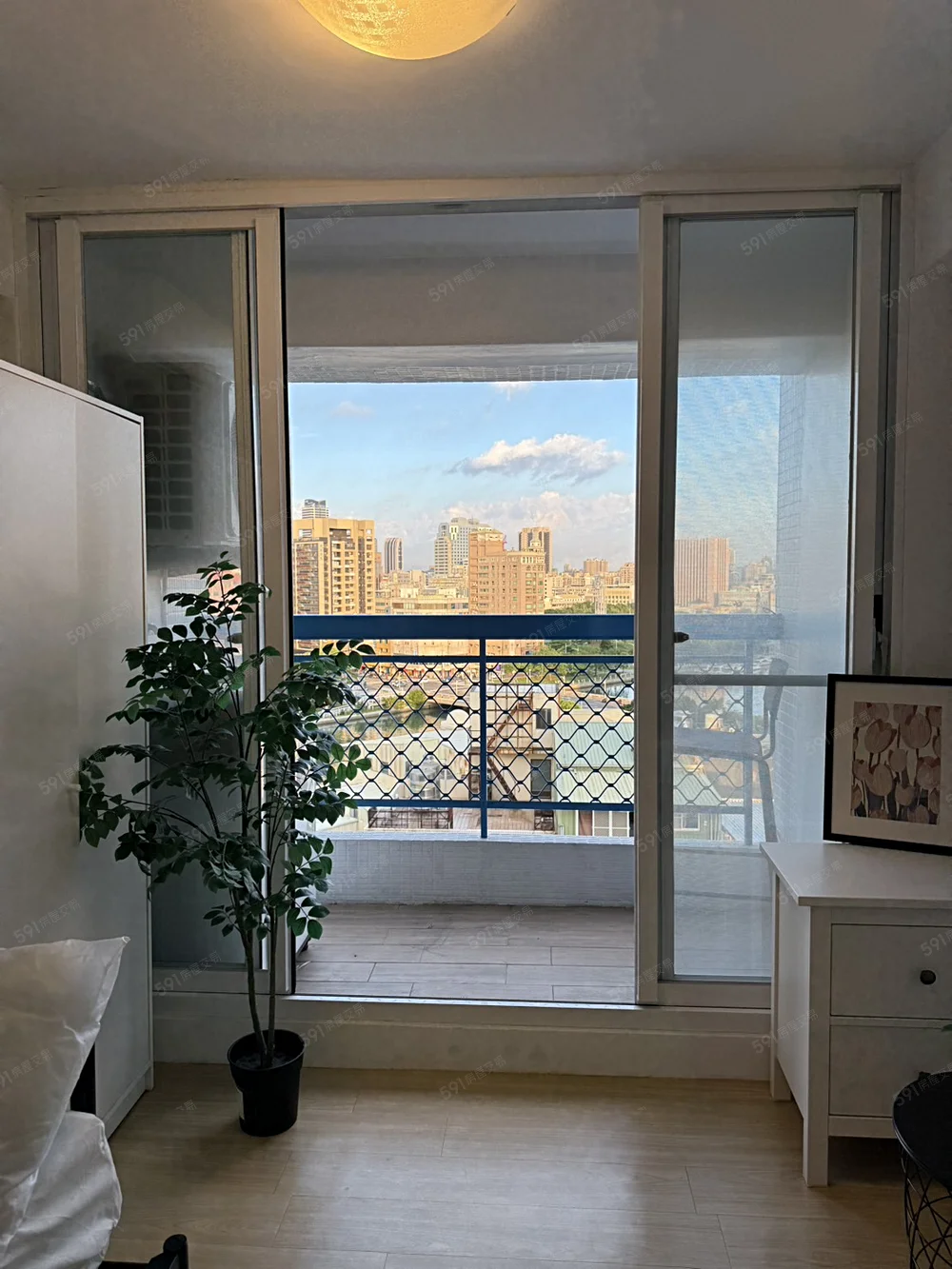 Studio apartment for rent TWD 12 000 - 8 ping - Yancheng District, Kaohsiung City slide 2