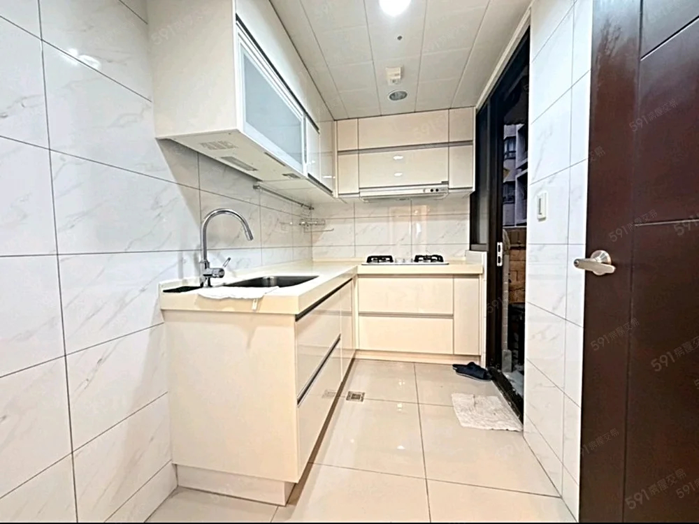 3 bedrooms apartment for sale in Anle District, Keelung City | NT$ 22 600 000 | 5 ping slide 2