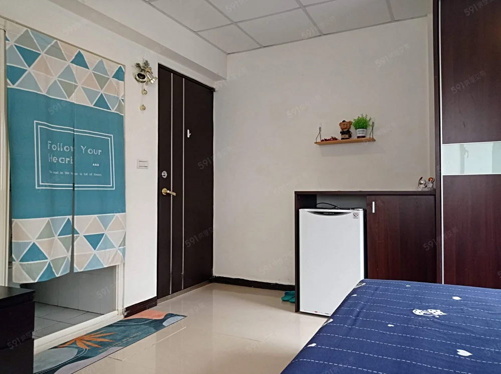 Room for rent in Daan District, Taipei City | NT$ 24 000 | 6 ping slide 0