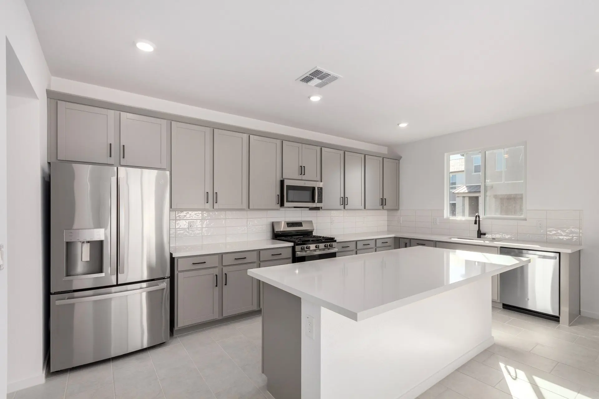 3 房 鳳凰城, 亞利桑那獨棟住宅出售 | US$ 599 990 | 55 坪 slide 8