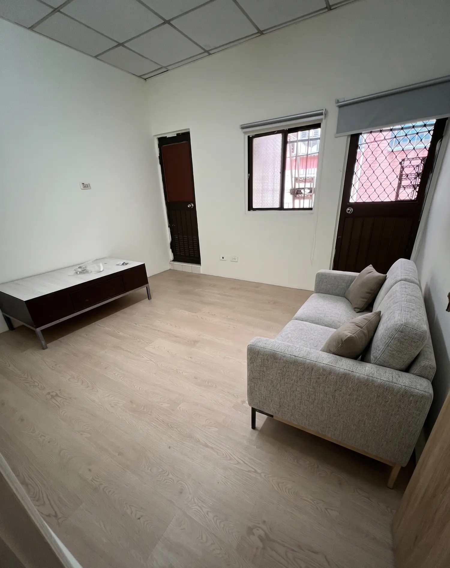 1 room townhouse for rent in Fengshan District, Kaohsiung City | NT$ 32 000 | 60 ping slide 5
