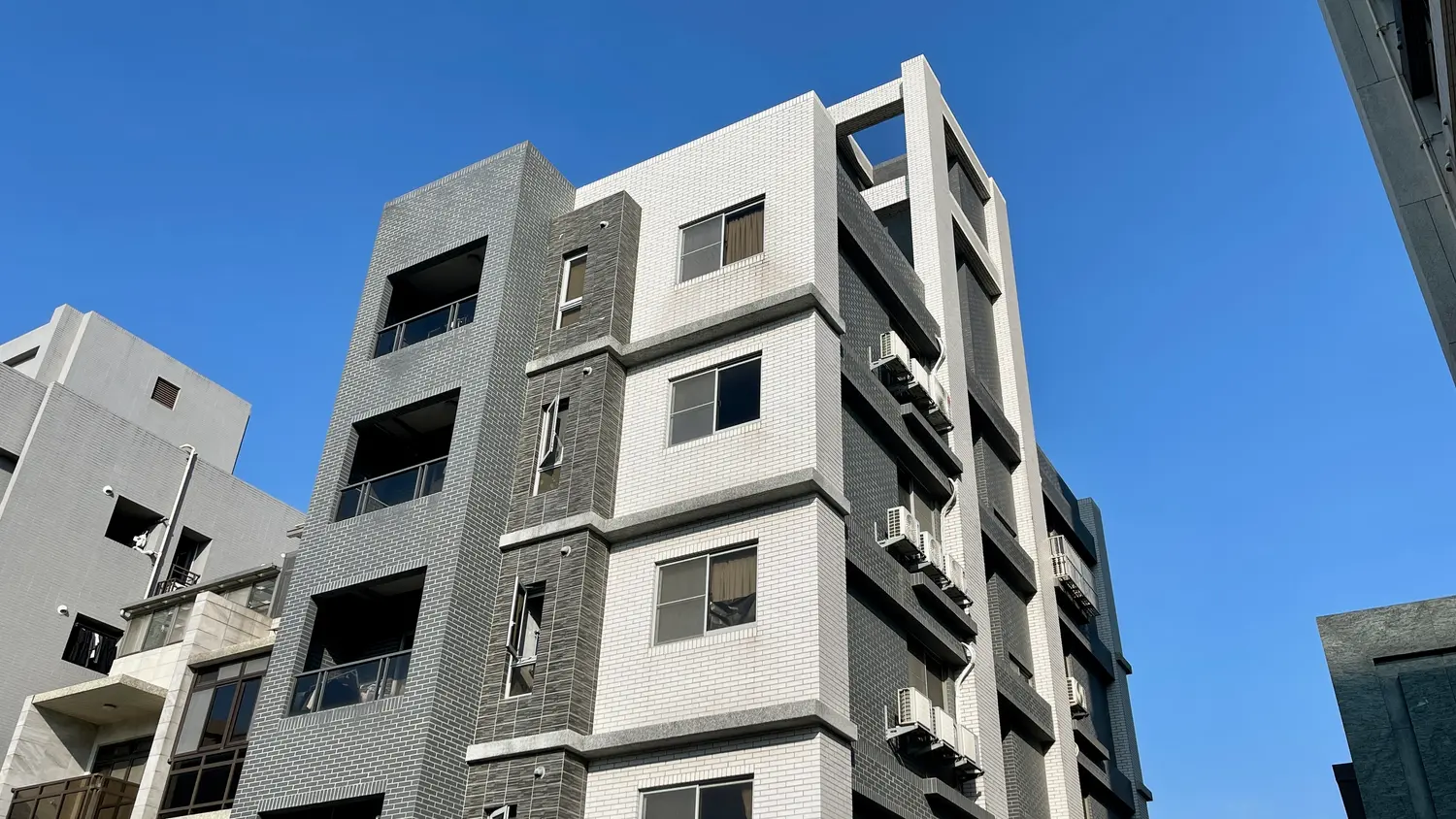 2 房 觀音區, 桃園市公寓出租 | NT$ 16 000 | 17 坪 slide 0
