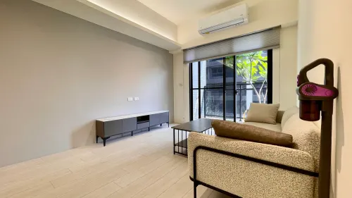 2 bedrooms apartment for rent in Zhongli District, Taoyuan City | NT$ 24 000 | 17 ping slide 5