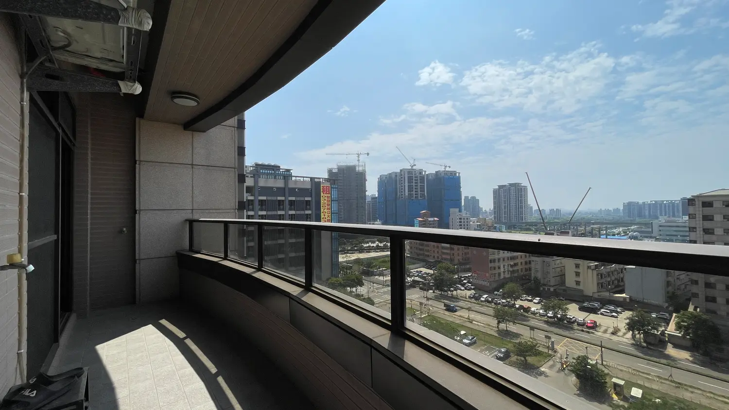 Office for rent in Zhongli District, Taoyuan City | NT$ 45 000 | 25 ping slide 6