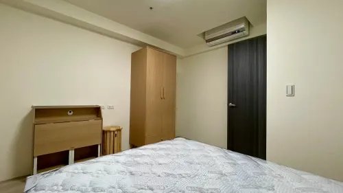 Apartment for rent NT$ 28 000 - Gaotiezhanqian Rd - 3 bedrooms