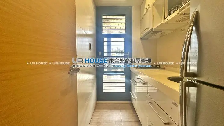 2 bedrooms apartment for rent in Songshan District, Taipei City | TWD 68 000 | 16 ping slide 2