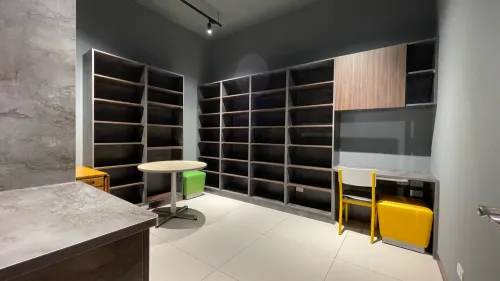Office for rent NT$ 45 000 - Section 1, Gaotiezhanqian W Rd - 2 bedrooms