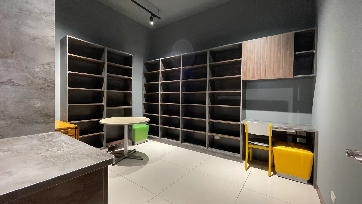 Office for rent in Zhongli District, Taoyuan City | NT$ 45 000 | 25 ping slide 12