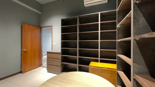 Office for rent NT$ 45 000 - Section 1, Gaotiezhanqian W Rd - 2 bedrooms