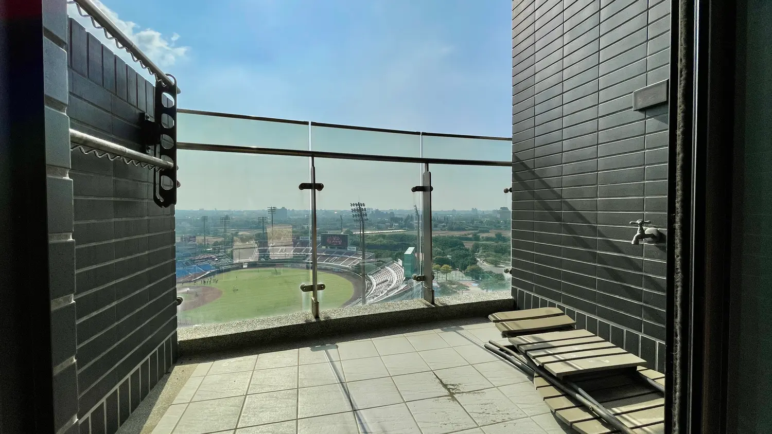 Studio apartment for rent in Zhongli District, Taoyuan City | NT$ 24 000 | 13 ping slide 15