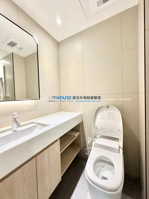 1 room apartment for rent in Zhongshan District, Taipei City | NT$ 47 000 | 9 ping slide 9