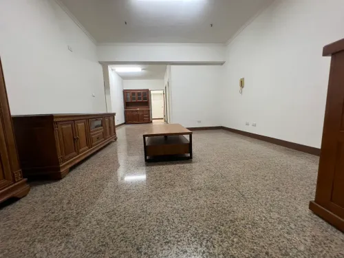 Apartment for sale NT$ 11 980 000 - Liwen Road - 3 bedrooms