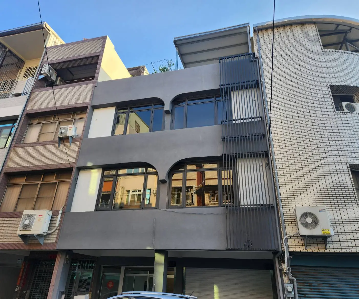 5 bedrooms townhouse for sale in Fengshan District, Kaohsiung City | NT$ 19 800 000 | 31 ping slide 2