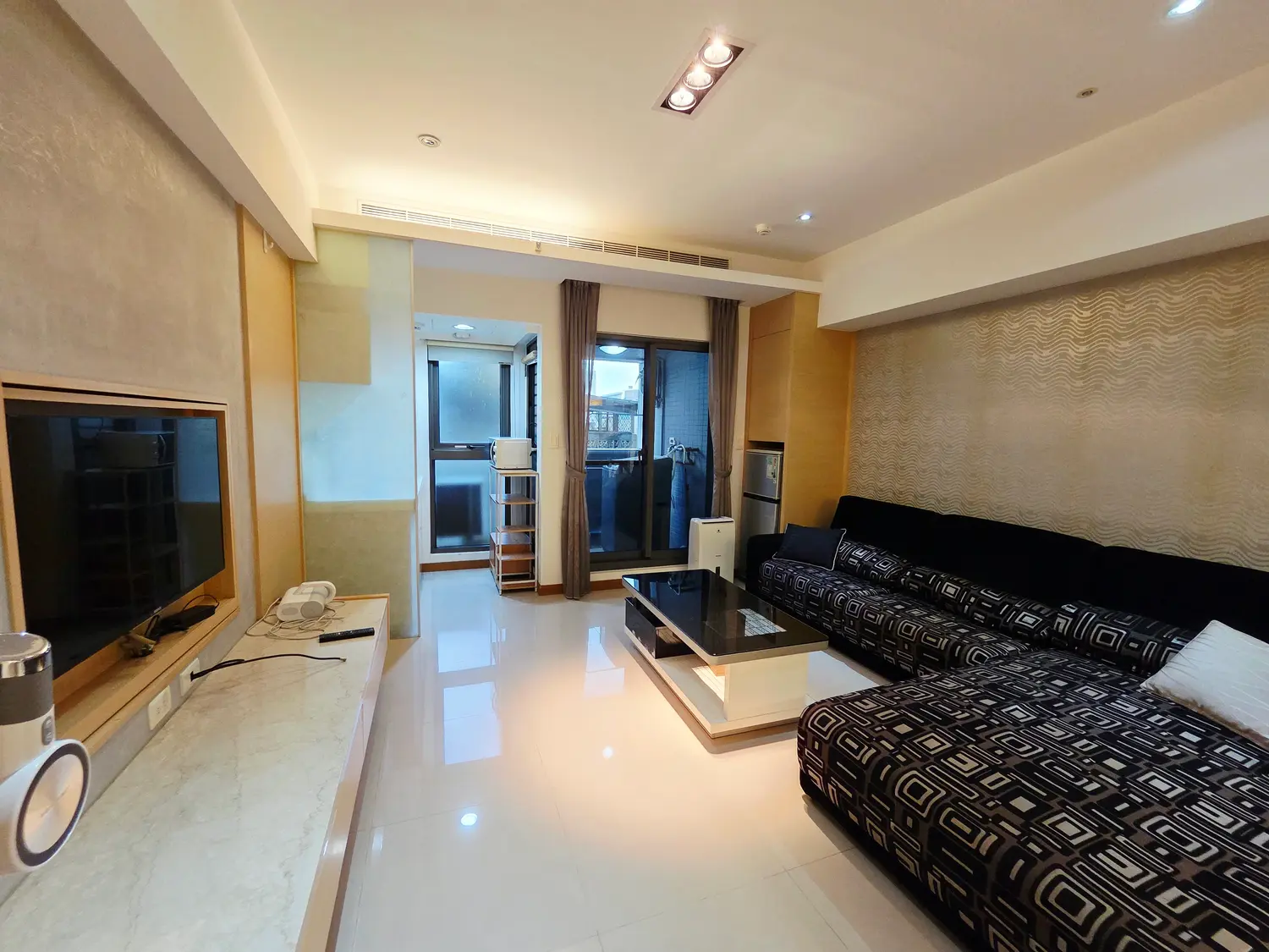 1 房 中山區, 台北市公寓出租 | NT$ 60 000 | 17 坪 slide 5