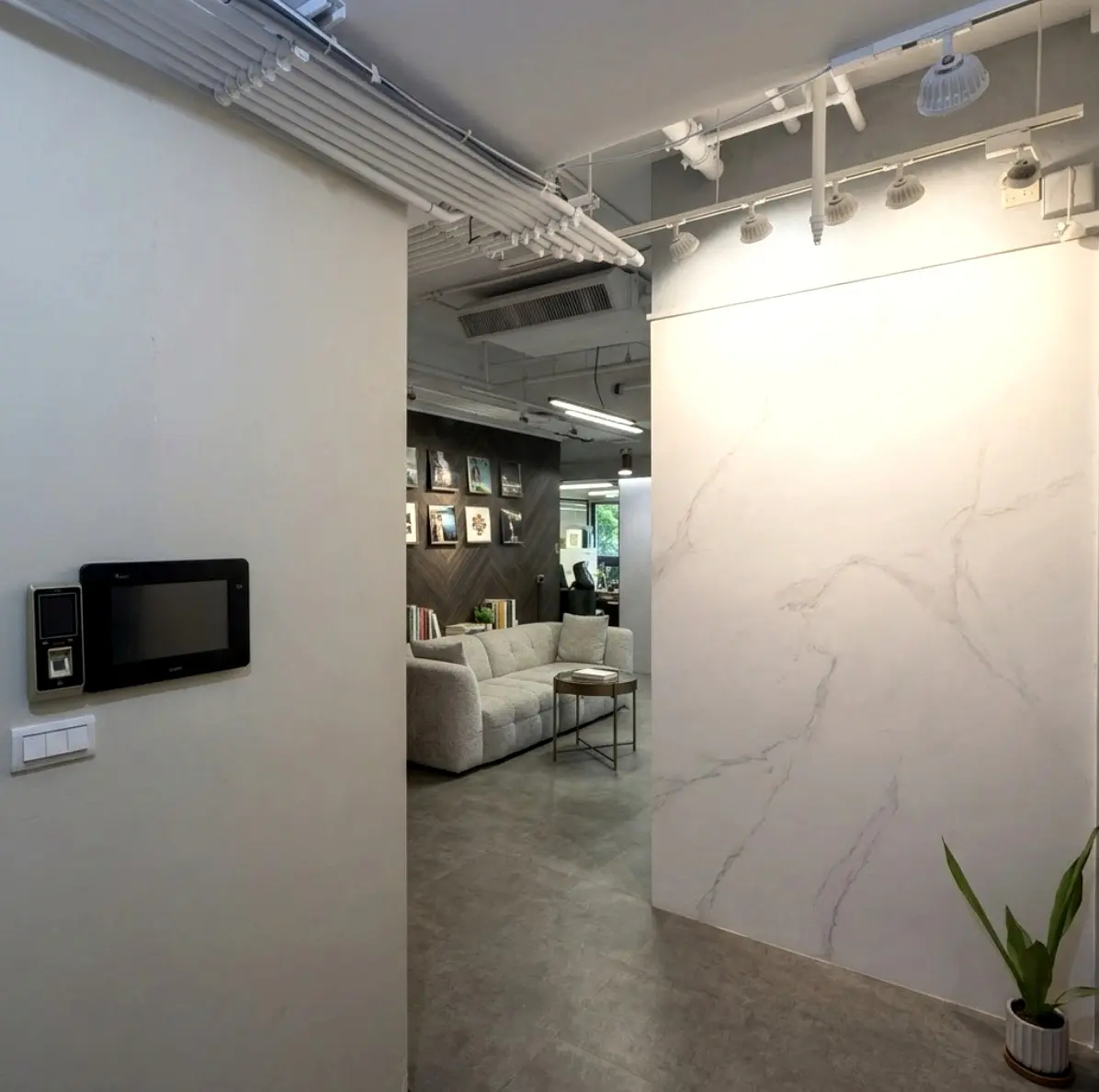 Office for rent in Zhongzheng District, Taipei City | NT$ 150 000 | 50 ping slide 2