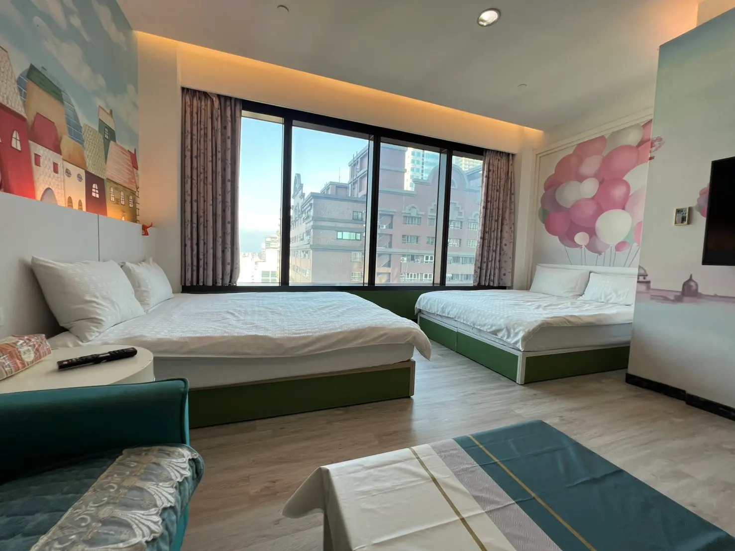 1 room apartment for sale in Lingya District, Kaohsiung City | NT$ 3 980 000 | 11 ping slide 1