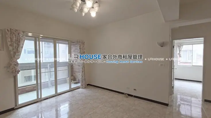 3 bedrooms apartment for rent in Zhongshan District, Taipei City | NT$ 50 000 | 29 ping slide 2