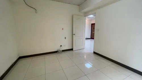 Apartment for rent TWD 24 000 -  - 2 bedrooms