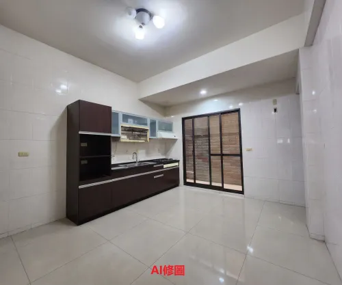 4 bedrooms townhouse for sale in Nanzih District, Kaohsiung City | NT$ 18 800 000 | 60 ping slide 11