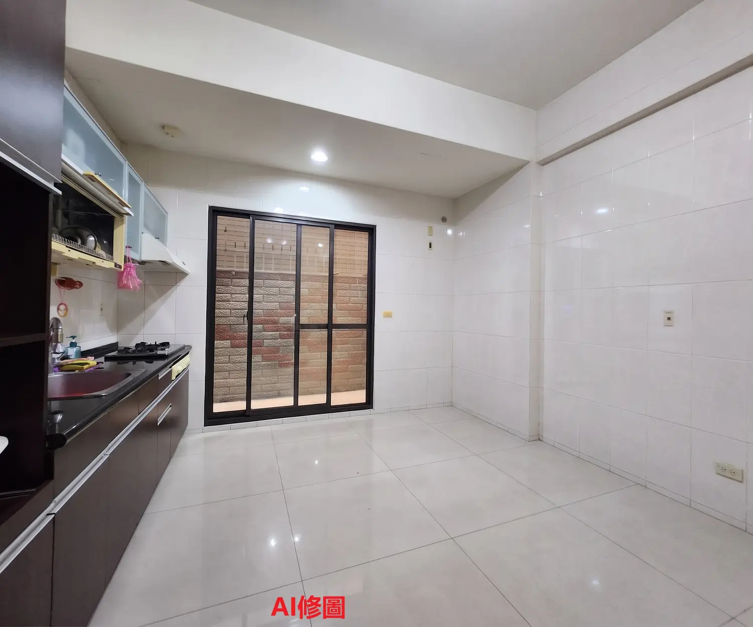 4 bedrooms townhouse for sale in Nanzih District, Kaohsiung City | NT$ 18 800 000 | 60 ping slide 12