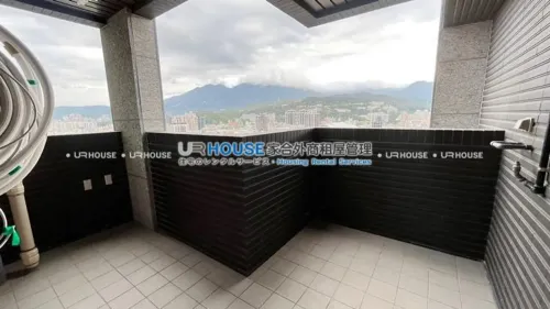 Apartment for rent TWD 90 000 -  - 3 bedrooms