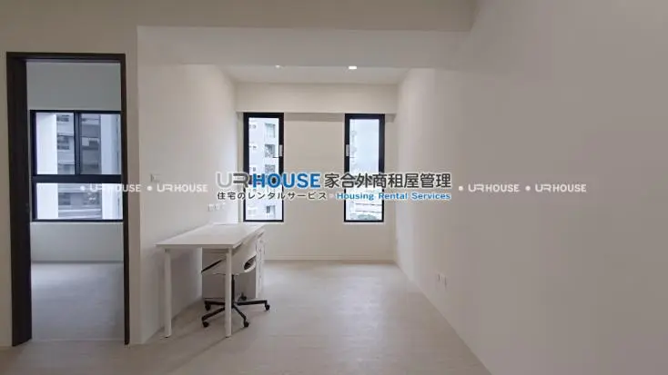 1 room apartment for rent in Wenshan District, Taipei City | NT$ 47 000 | 13 ping slide 2