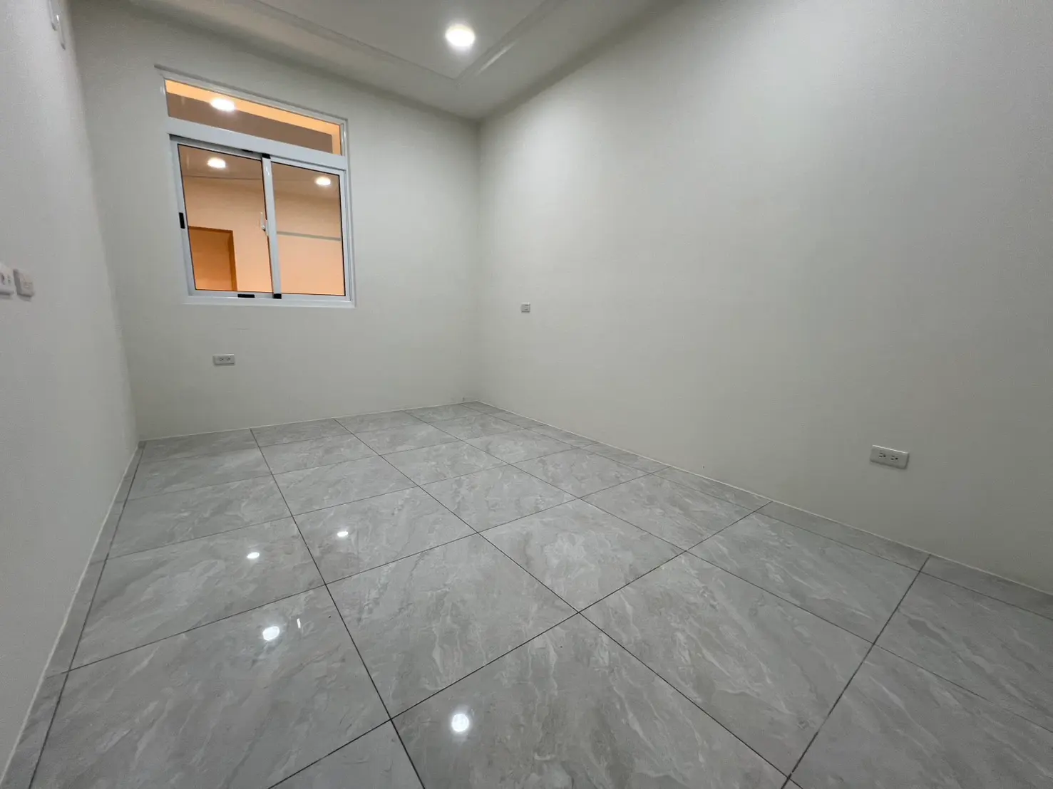 3 bedrooms apartment for sale in Sanmin District, Kaohsiung City | NT$ 9 580 000 | 19 ping slide 6