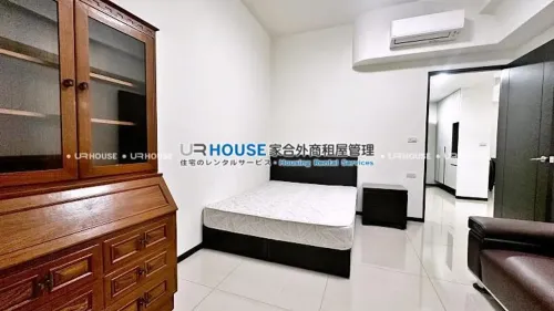 Apartment for rent TWD 80 000 -  - 3 bedrooms