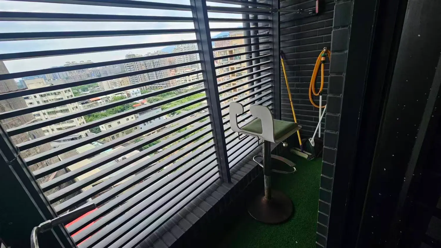 1 room apartment for rent in Tamsui District, New Taipei City | NT$ 24 000 | 26 ping slide 6