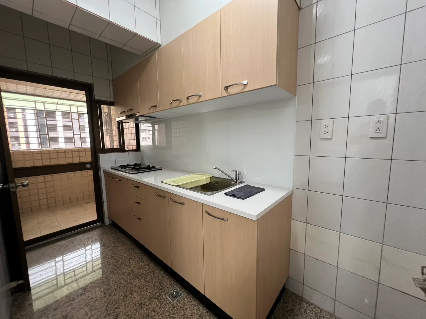 3 bedrooms apartment for sale in Zuoying District, Kaohsiung City | NT$ 11 980 000 | 27 ping slide 6
