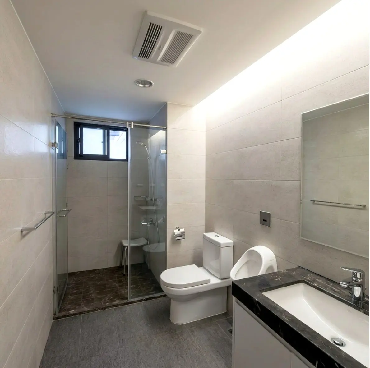 Office for rent in Zhongzheng District, Taipei City | NT$ 150 000 | 50 ping slide 6