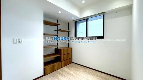 Apartment for rent TWD 58 000 - Yanping S Rd - 1 room