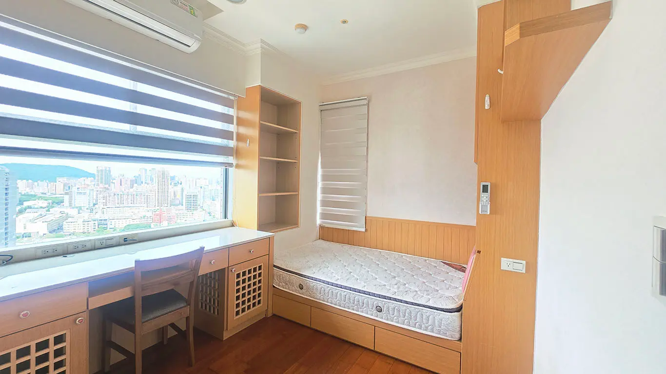 3 bedrooms apartment for sale in Zuoying District, Kaohsiung City | NT$ 24 000 000 | 62 ping slide 3