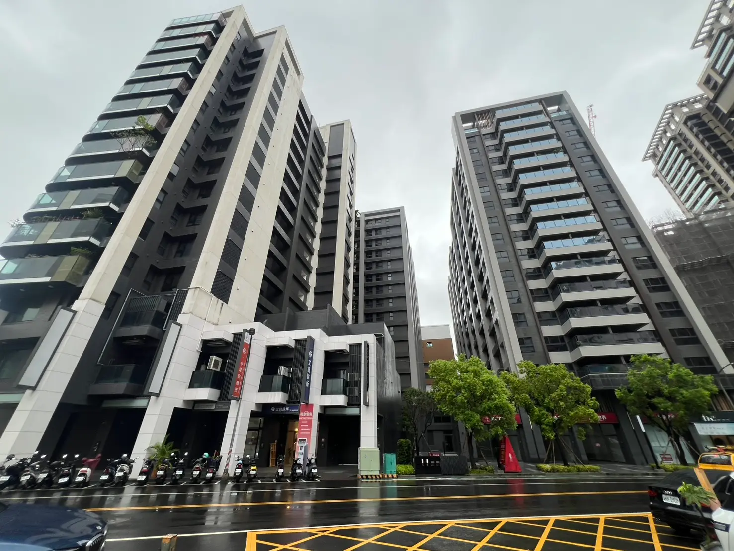 2 bedrooms apartment for rent in Sanmin District, Kaohsiung City | NT$ 32 500 | 18 ping slide 4