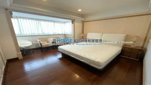 Apartment for rent TWD 70 000 - Section 2, Dunhua S Rd - 3 bedrooms
