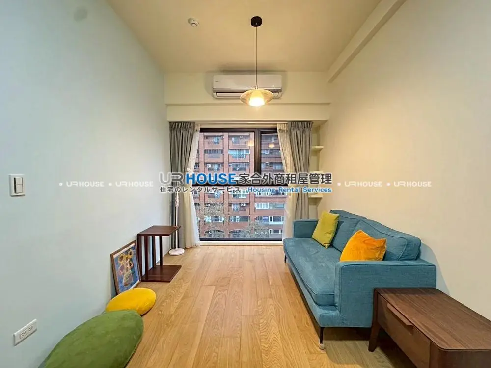 1 room apartment for rent in Daan District, Taipei City | NT$ 55 000 | 13 ping slide 2