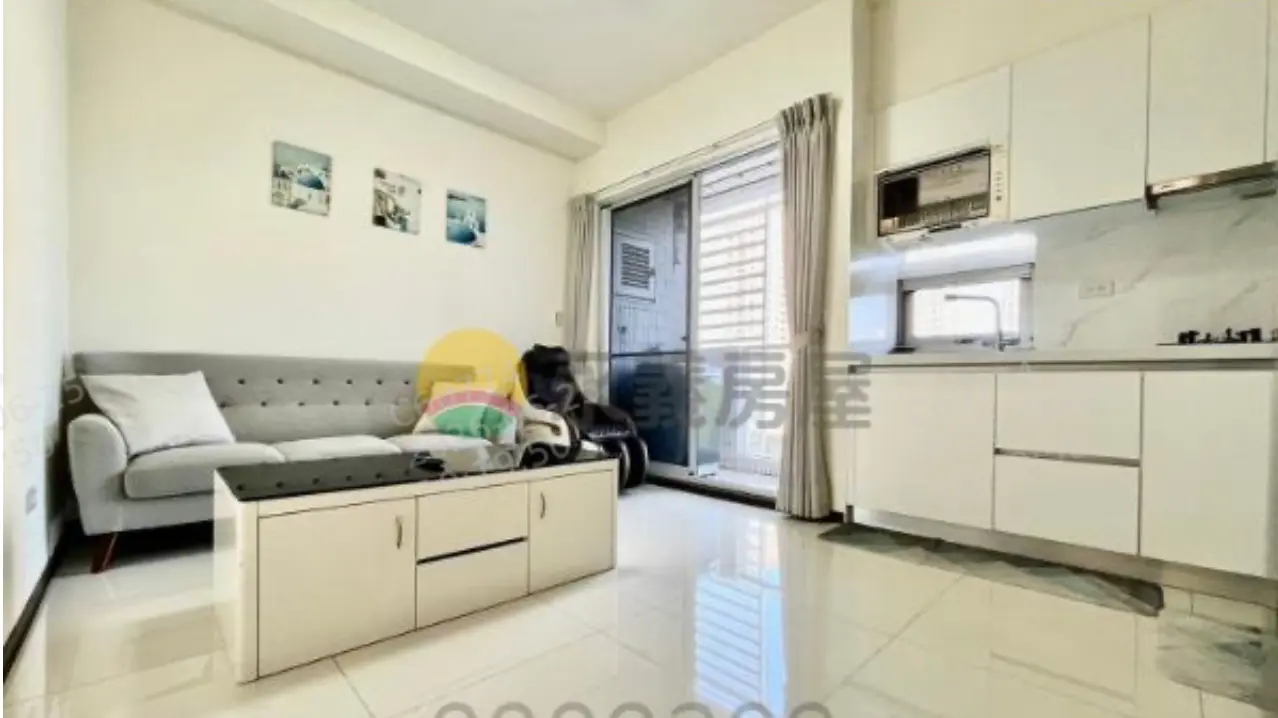 2 bedrooms apartment for rent in Tamsui District, New Taipei City | NT$ 21 000 | 35 ping slide 1