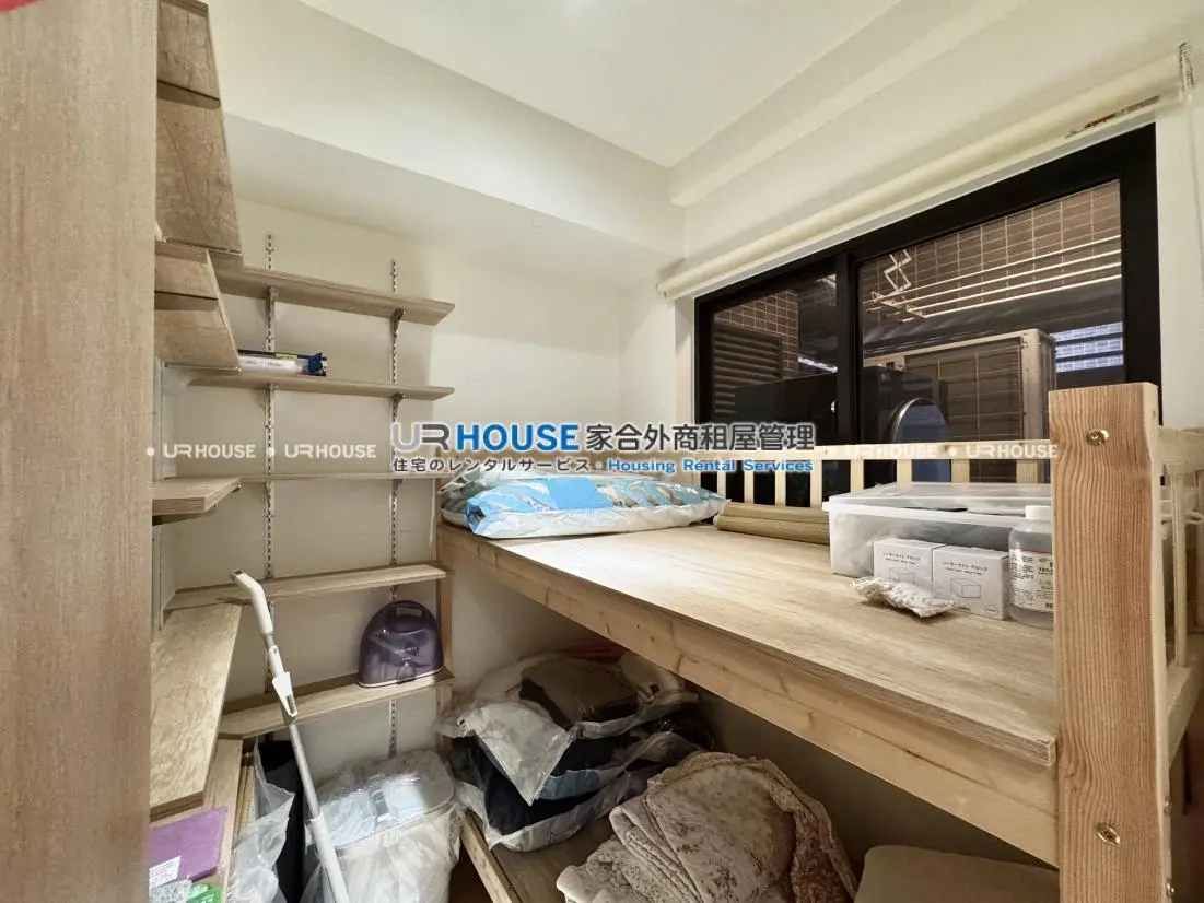3 bedrooms apartment for rent in Guishan District, Taoyuan City | NT$ 38 000 | 33 ping slide 1