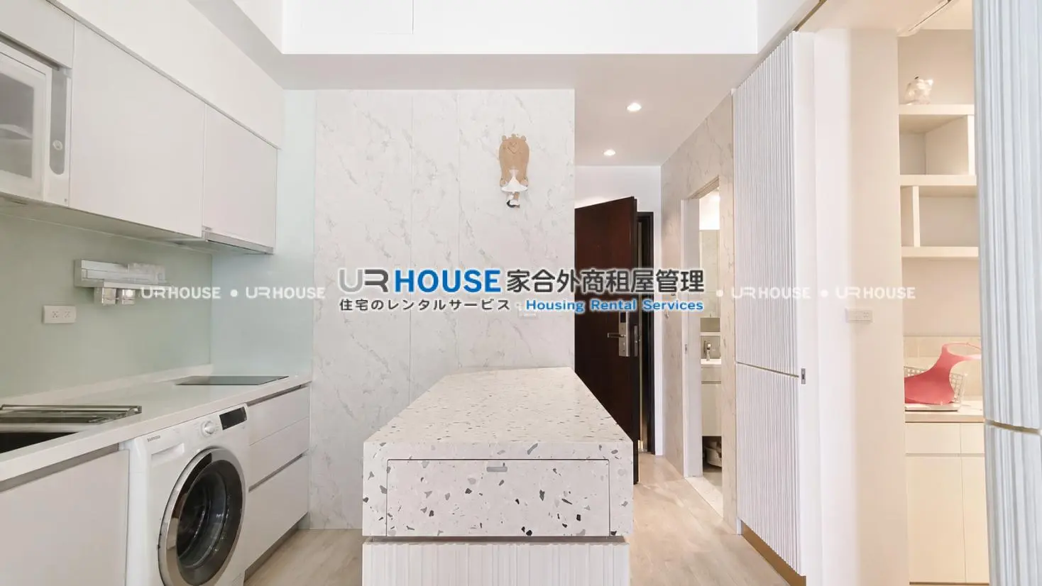 2 bedrooms apartment for rent in Datong District, Taipei City | NT$ 50 000 | 15 ping slide 1