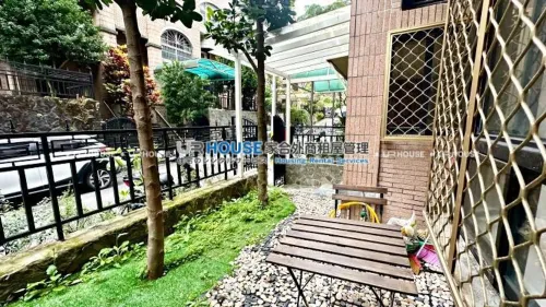 Townhouse for rent TWD 67 000 -  - 4 bedrooms