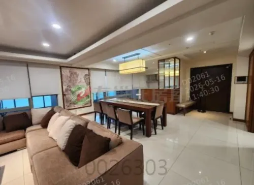 Apartment for rent NT$ 75 000 - Section 1, Zhongzheng East Road - 4 bedrooms