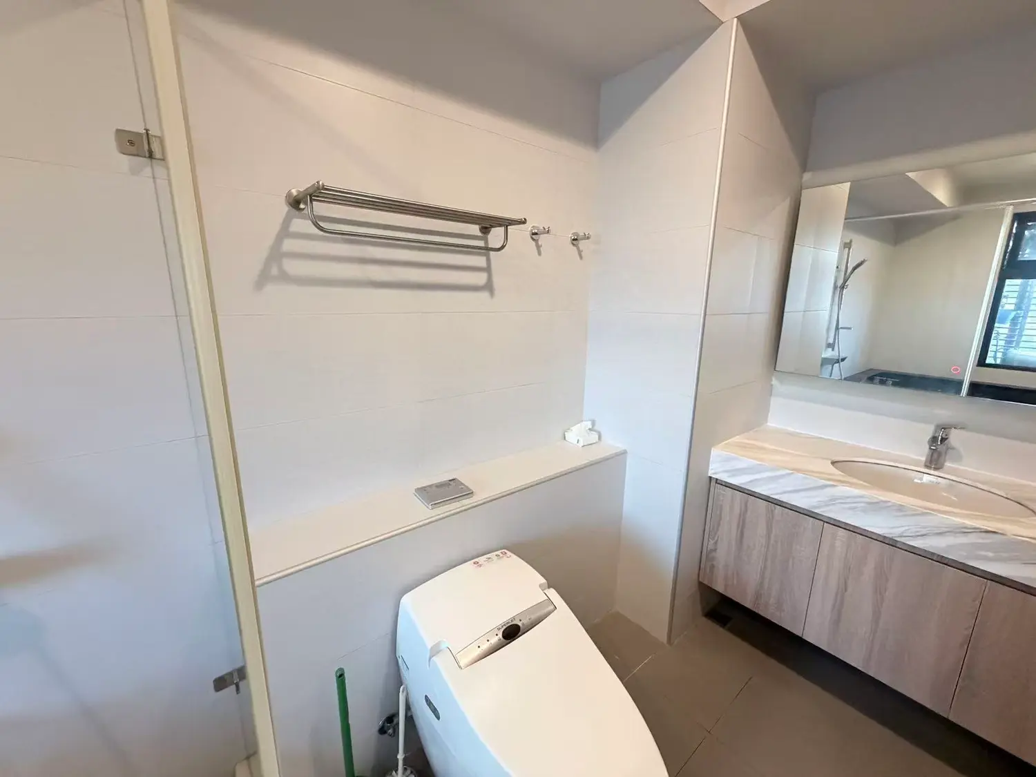 Studio apartment for rent in Tamsui District, New Taipei City | NT$ 25 000 | 23 ping slide 5