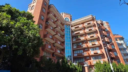 公寓 出租 TWD 76 000 - 中山北路七段 - 4 房