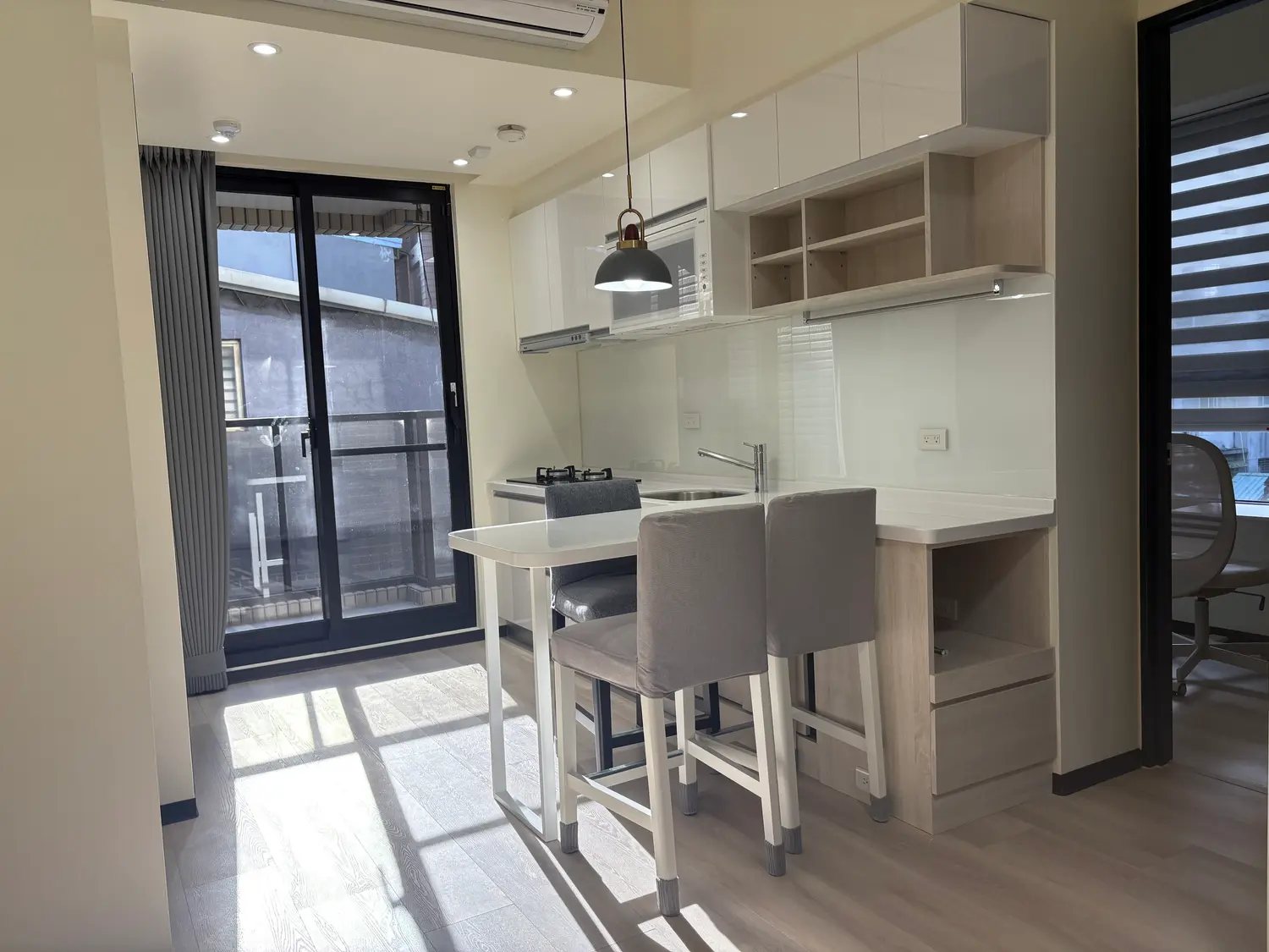 2 房 公寓 出租 TWD 45 000 - 13 坪 - 萬華區, 台北市 slide 1