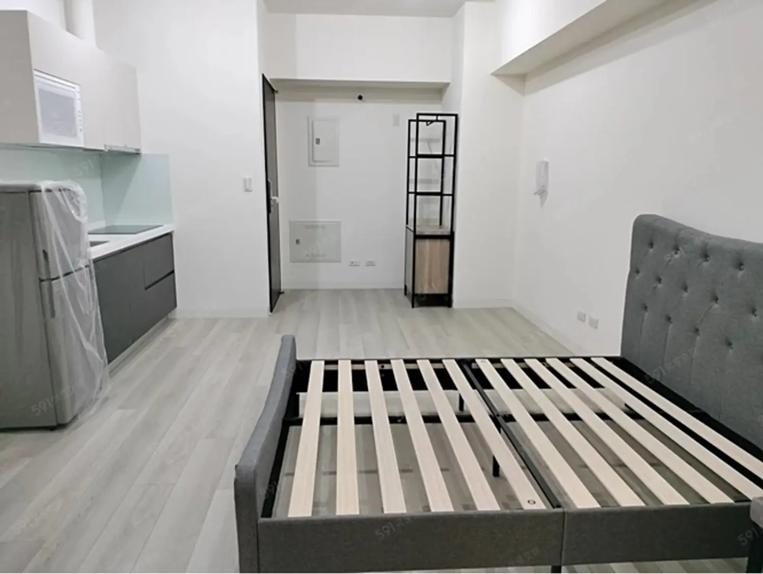 Studio apartment for rent TWD 23 000 - 12 ping - Zuoying District, Kaohsiung City slide 0