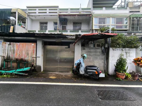 Townhouse for rent TWD 11 000 - Lane 22, Linzheng Street - 4 bedrooms