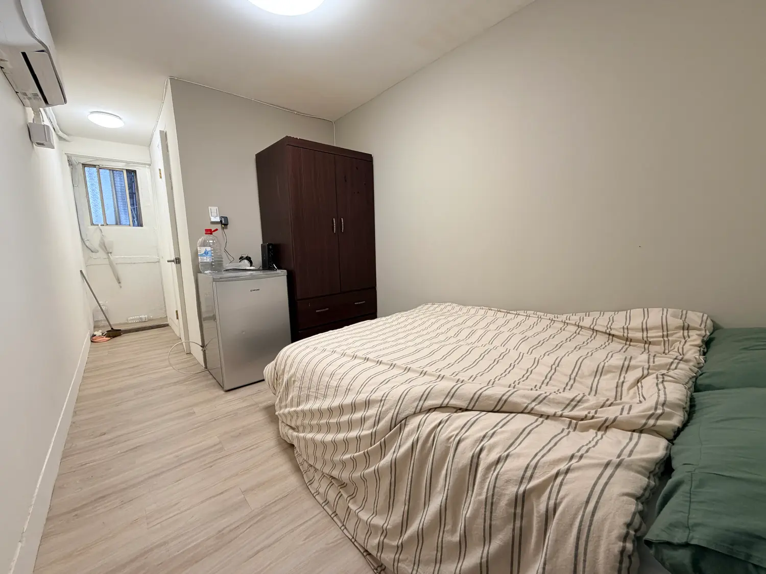 1 room apartment for rent in Zhongshan District, Taipei City | NT$ 17 800 | 5 ping slide 0