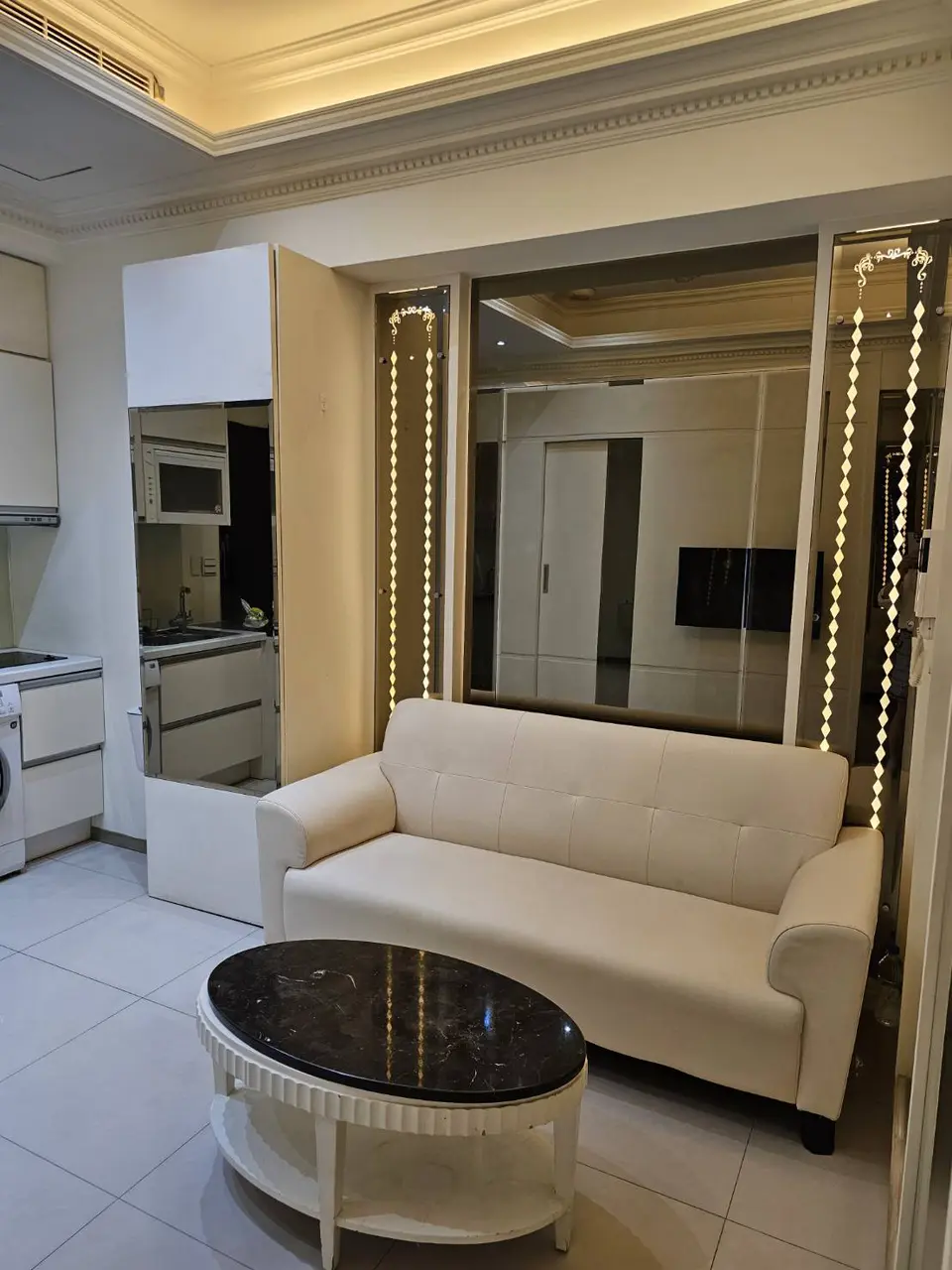 2 bedrooms apartment for rent in Zhongshan District, Taipei City | NT$ 50 000 | 12 ping slide 0